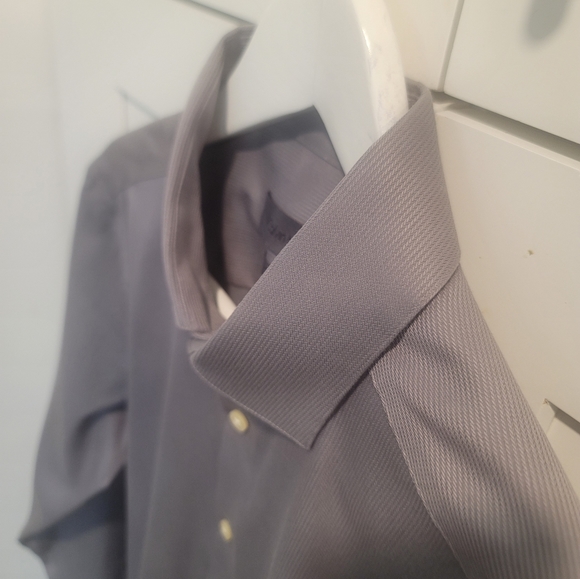 Calvin Klein Men's Long sleeves Short - Picture 5 of 9